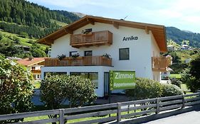 Haus Arnika
