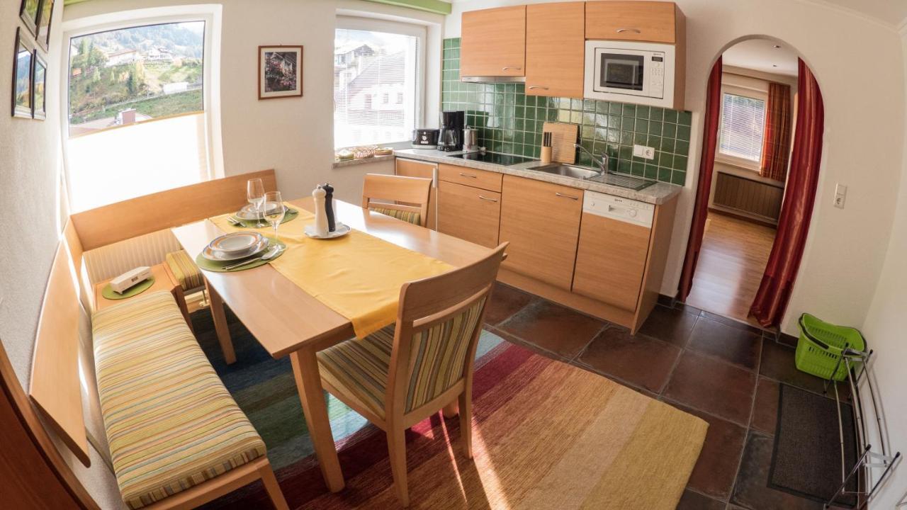 Haus Arnika Hotel Nauders Buitenkant foto